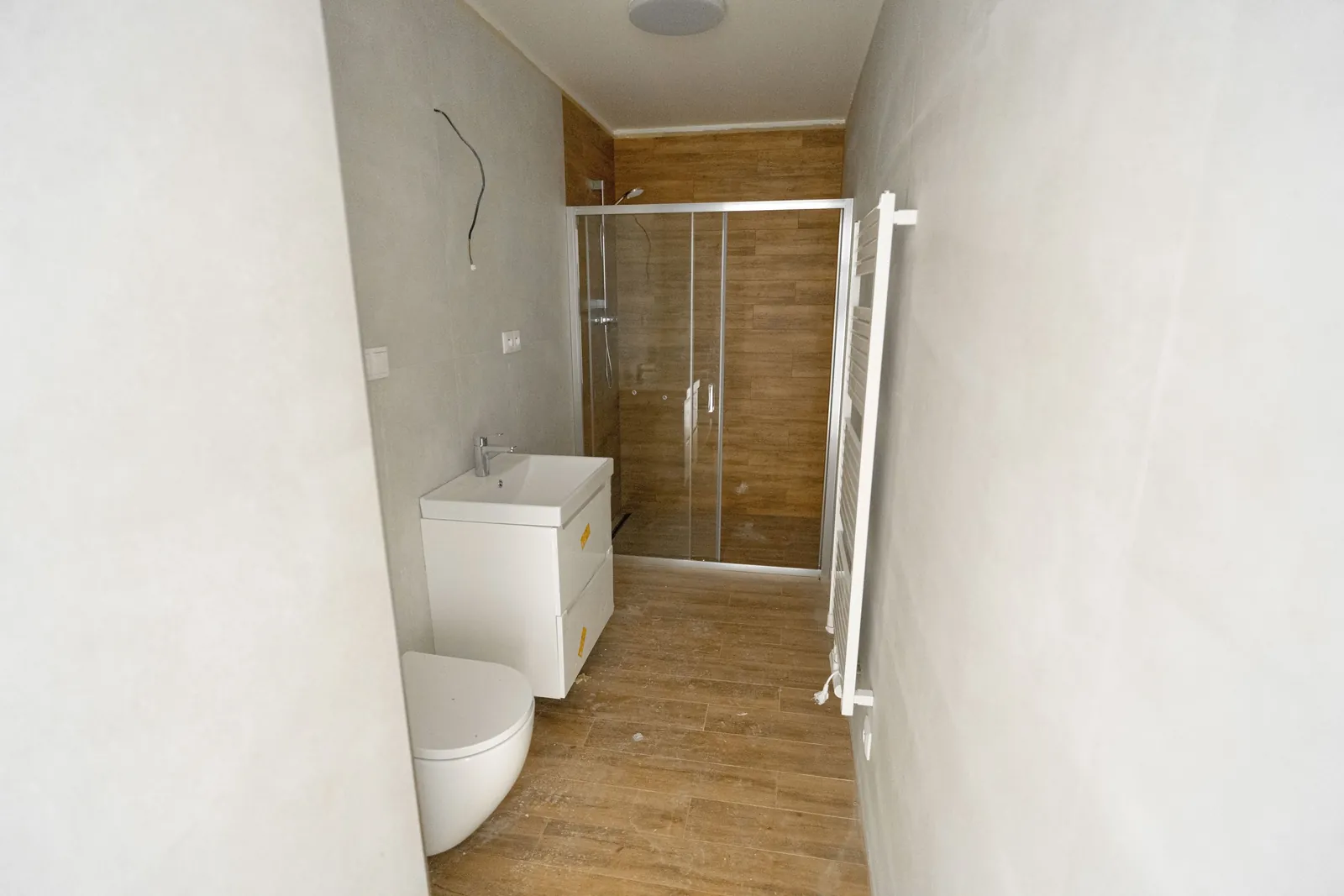 Apartment 09 – bathroom
